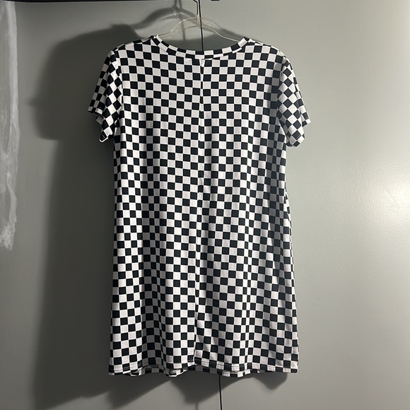 Checkered low cut dress 🏁🤍🖤 - Picture 4 of 4